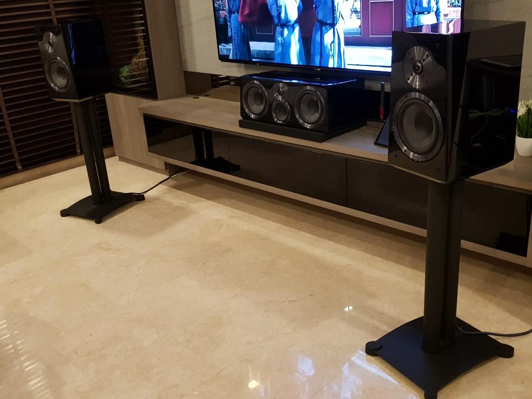 Svs Ultra Bookshelf And Centre Speakers With Stands Electronics