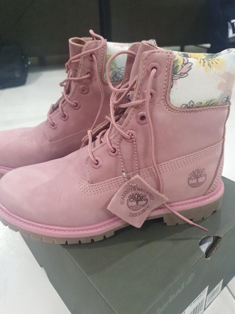 Timberland Premium Boot in Pink Nubuck 