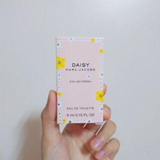 marc jacobs  DASIY清甜雛菊