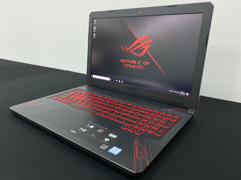 15" Asus i7 Ultra High End Gaming Laptop + 16GB Ram + SSD + 1TB HDD + 4