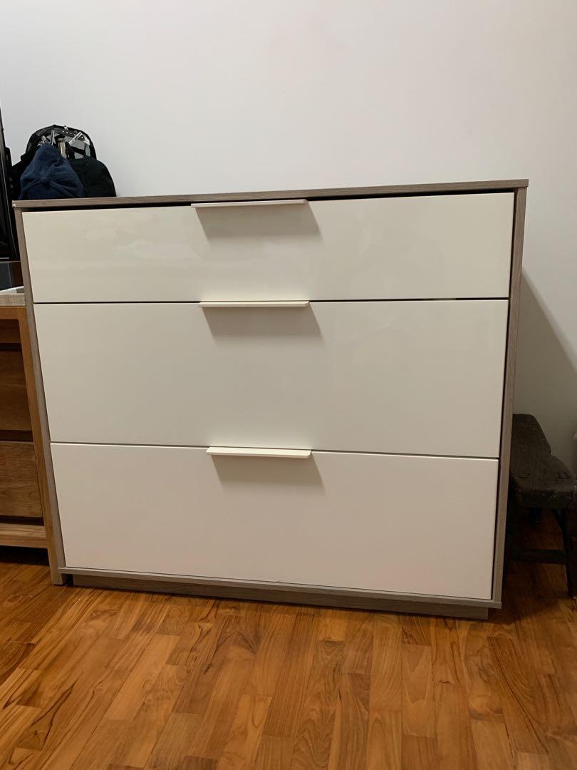 Chest Of Drawers In White Laminate And Timber Laminate Furniture Shelves Drawers On Carousell
