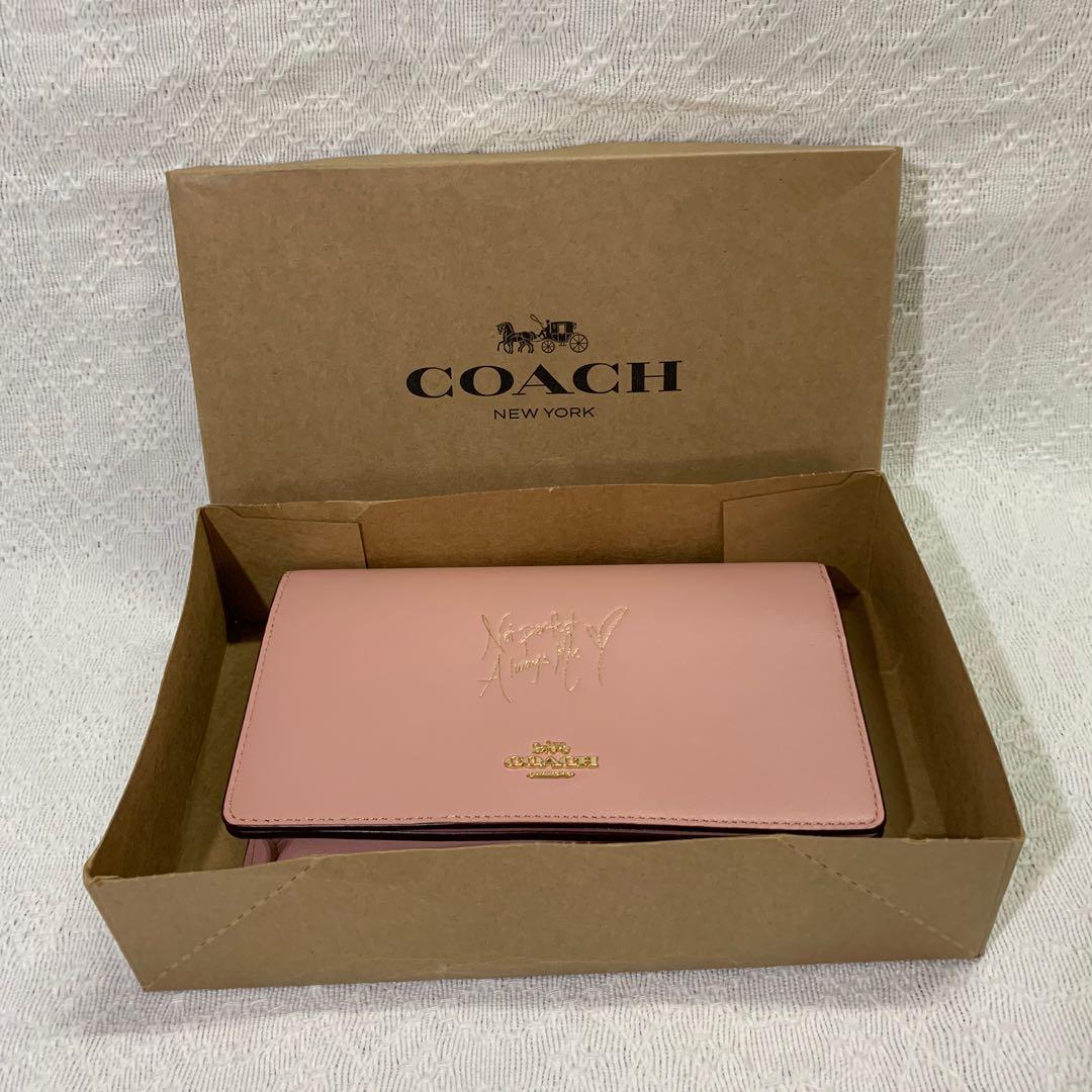 Coach Cross Body Clutch Bag (Category: Luxury Bags & Wallets) located in Marikina City. Submitted by zevenoutlet (Listing ID 272566432, Image 2). Description: ⚜️Coach Cross Body Clutch Bag ⚜️Coach x Selena Gomez Collection — “Not Perfect Always Me” ⚜️Material: Calf leather ⚜️Measurement: 4.8” H x 8” Width x 1.5” D ⚜️Removable and adjustable strap with 23” drop ⚜️Color: Light pink and maroon ⚜️Flap top with metal logo ⚜️Snap closure ⚜️One (1) bill