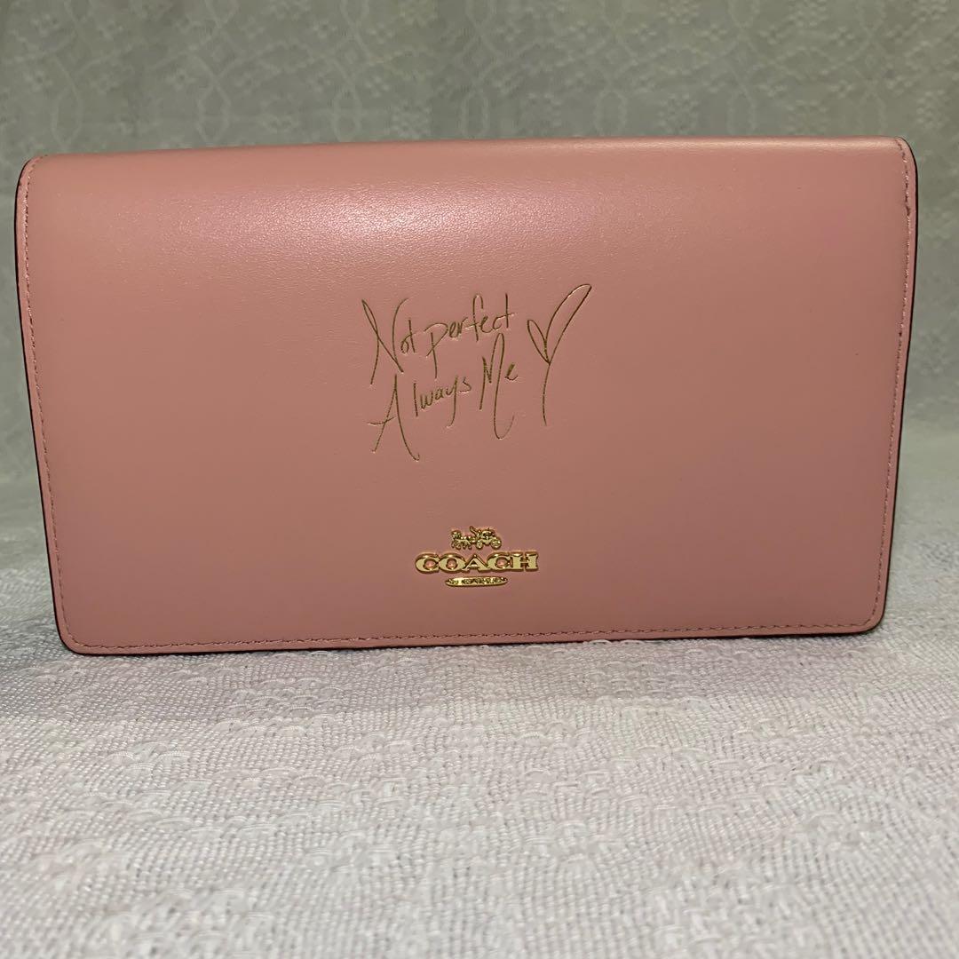 Coach Cross Body Clutch Bag (Category: Luxury Bags & Wallets) located in Marikina City. Submitted by zevenoutlet (Listing ID 272566432, Image 3). Description: ⚜️Coach Cross Body Clutch Bag ⚜️Coach x Selena Gomez Collection — “Not Perfect Always Me” ⚜️Material: Calf leather ⚜️Measurement: 4.8” H x 8” Width x 1.5” D ⚜️Removable and adjustable strap with 23” drop ⚜️Color: Light pink and maroon ⚜️Flap top with metal logo ⚜️Snap closure ⚜️One (1) bill