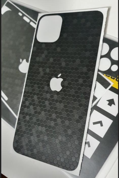 dbrand skin for iphone 11 promax black