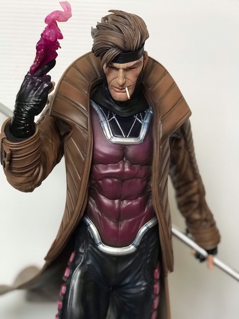 HH gambit statue, Hobbies & Toys, Toys & Games on Carousell