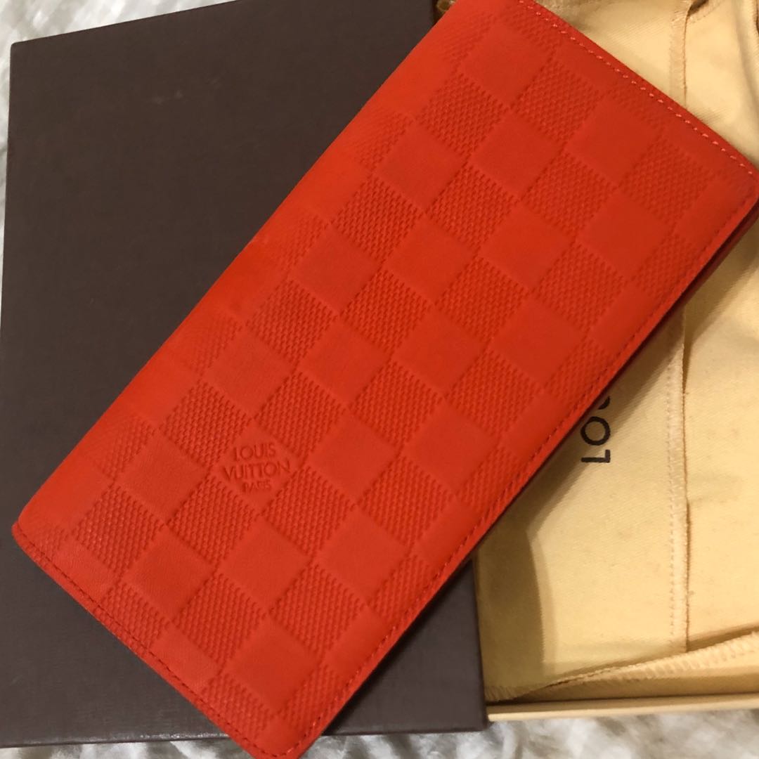 Louis Vuitton 路易威登 經典Damier Infini皮革造型雙折萬用長夾, Luxury, Bags & Wallets on Carousell