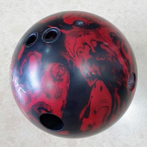 Motiv Jackal LE 15lbs Bowling Ball, Sports Equipment, Sports & Games