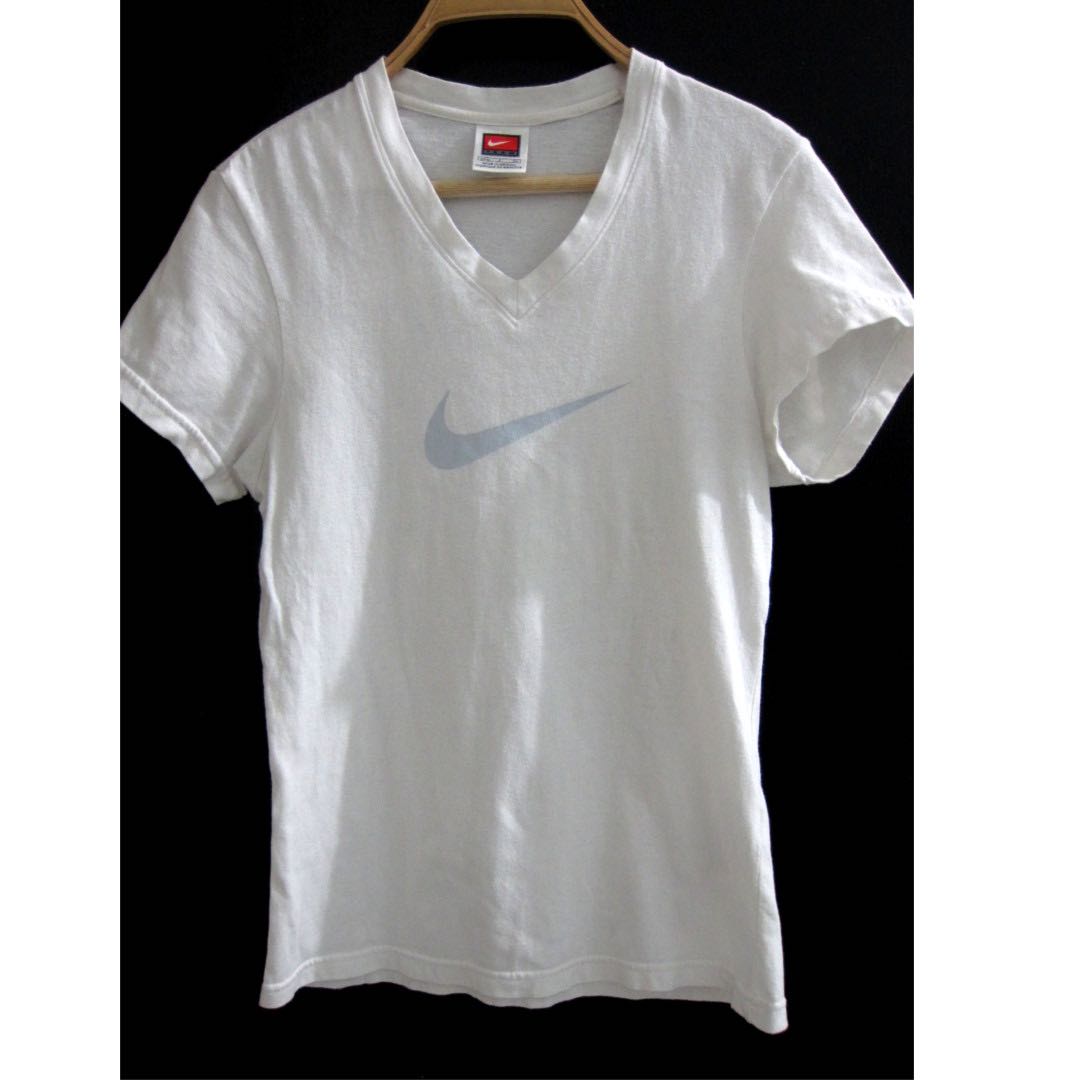 womens nike shirt white