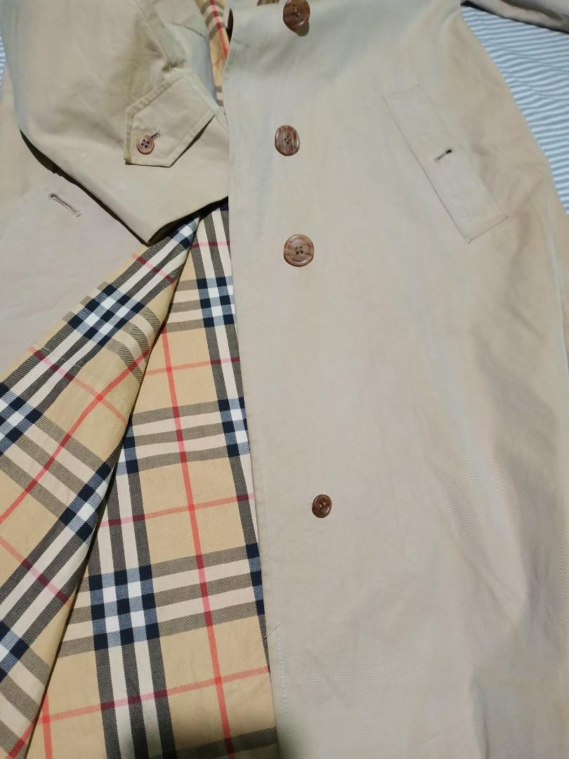 Preloved Authentic Burberry Burberrys Vintage Trench Coat, Men's Fashion,  Coats, Jackets and Outerwear on Carousell