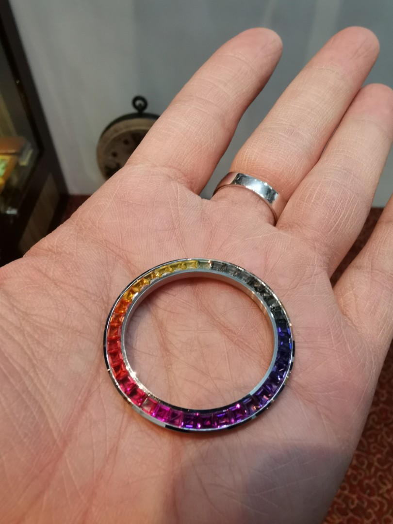Rainbow bezel outlet