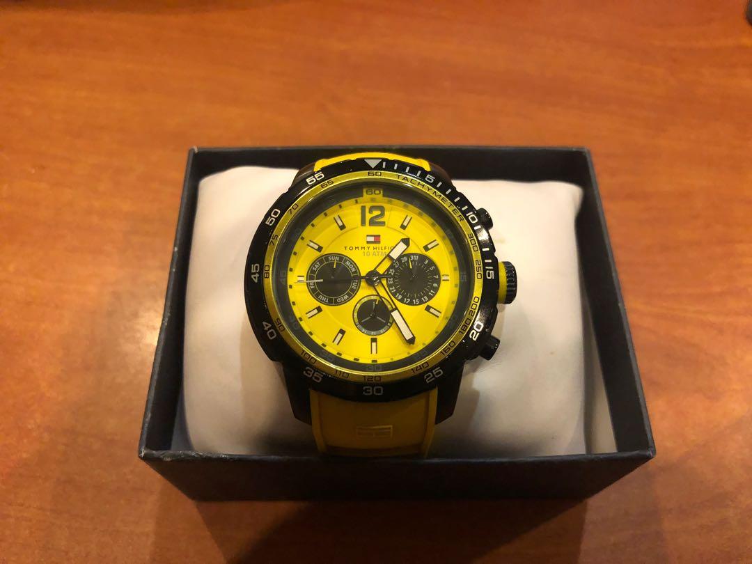 tommy hilfiger diver watch