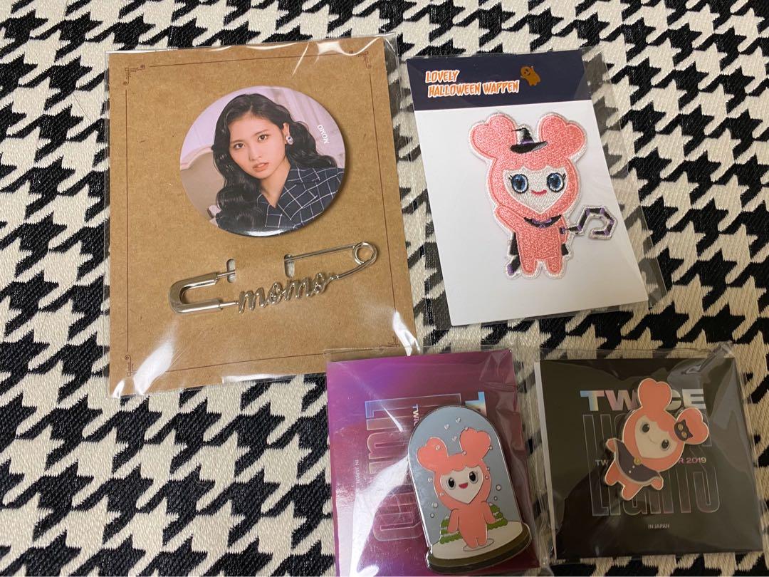 Wts Twice Momo Badge Lovely Oncehalloween Fm 19 Japan Twicelights Hobbies Toys Memorabilia Collectibles K Wave On Carousell