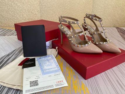 Sepatu Highheels LW2S1709, SUPERMIRROR, 

Heel10cm, Sole Kulit, 35-40

H  @1.050.000