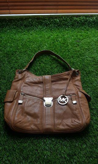 Preloved bag