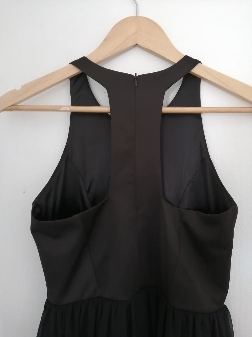Apartment8 Little Black Dress (Category: Sets or Coordinates) located in Cainta. Submitted by zulemaaa (Listing ID 272868037, Image 2). Description: ✨ 10/10 ✨ Bought at Php900 ✨ Bodycon halter dress ✨ W/ chiffon Overlay detail ✨ Exactly the same dress as the one worn by Kathryn Bernardo in the picture, but in black.