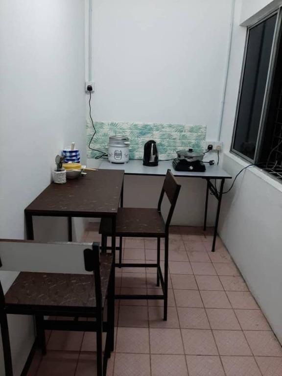 BILIK SEWA BATU 7 KUCHING~, Property, Rentals on Carousell