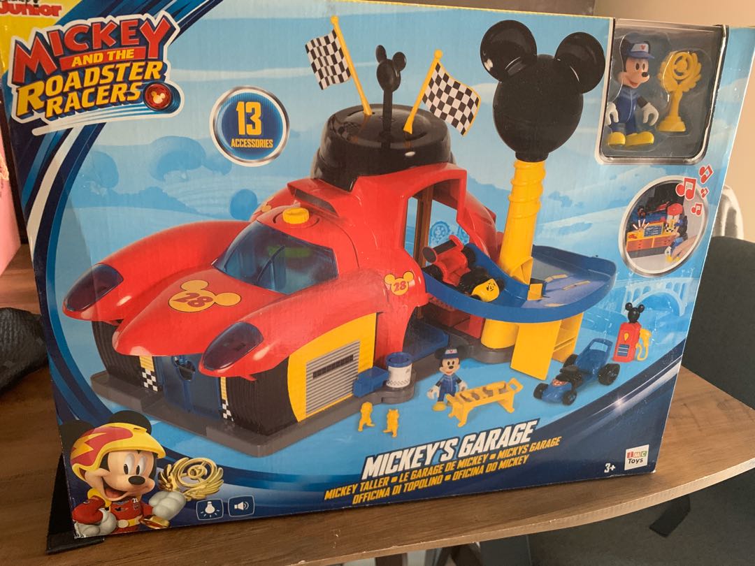 BN - Disney Junior Mickey Mouse and the Roadster Racer Garage, Hobbies ...