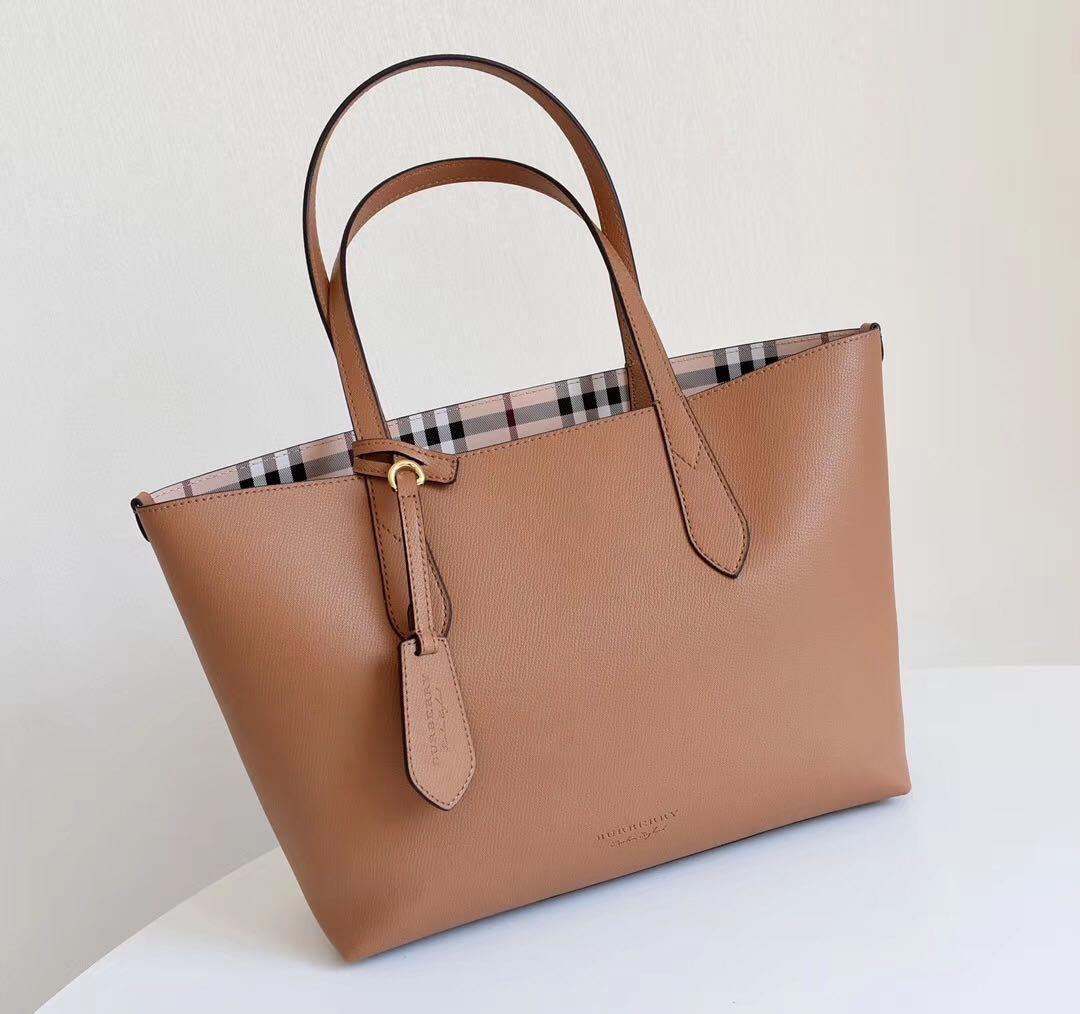 Burberry reversible clearance bucket bag