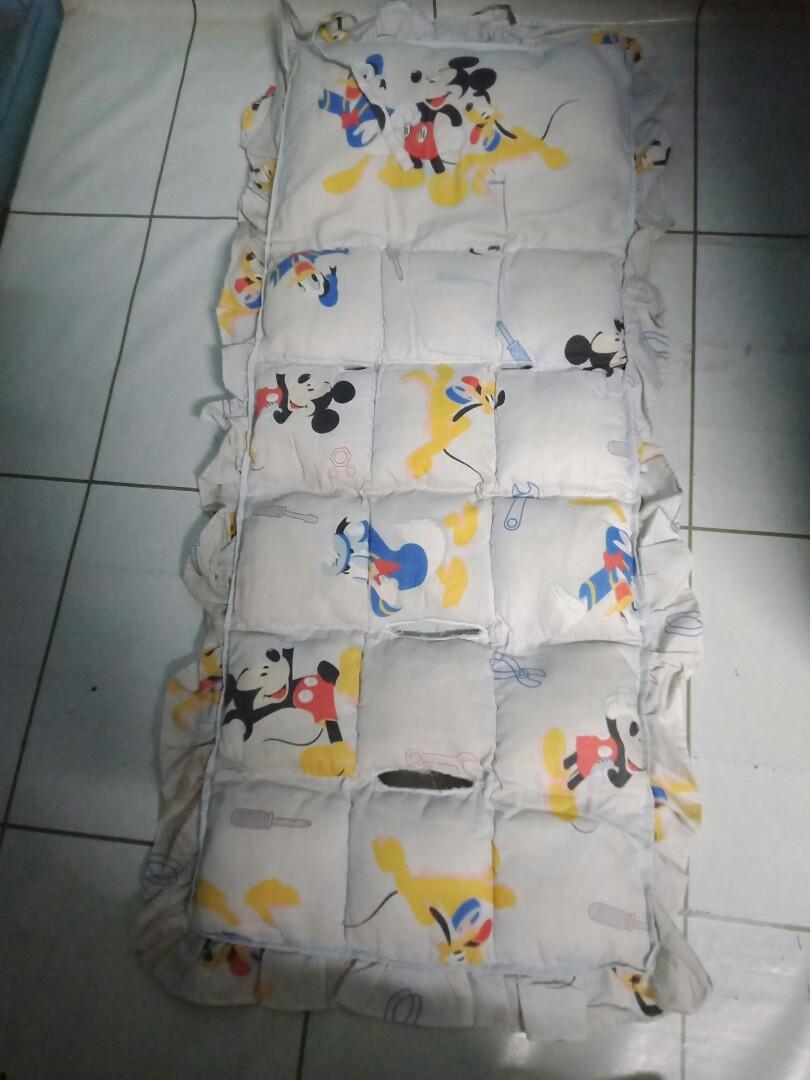 disney stroller pad (Category: Strollers) located in Pasig City. Submitted by farahoma15 (Listing ID 272833719, Image 2). Description: used disney stroller pad.binili ko sa podiums..need lng labhan....