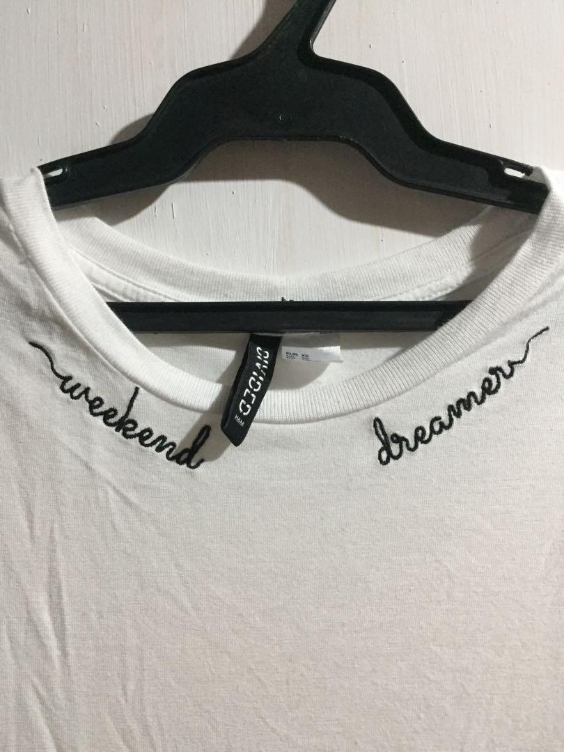 H&M Shirt (Category: Shirts) located in Bayombong. Submitted by libayyyyy (Listing ID 272734972, Image 2). Description: • Orig price: 500 • Used once • RFS: too small for me • SF depend on your location .
