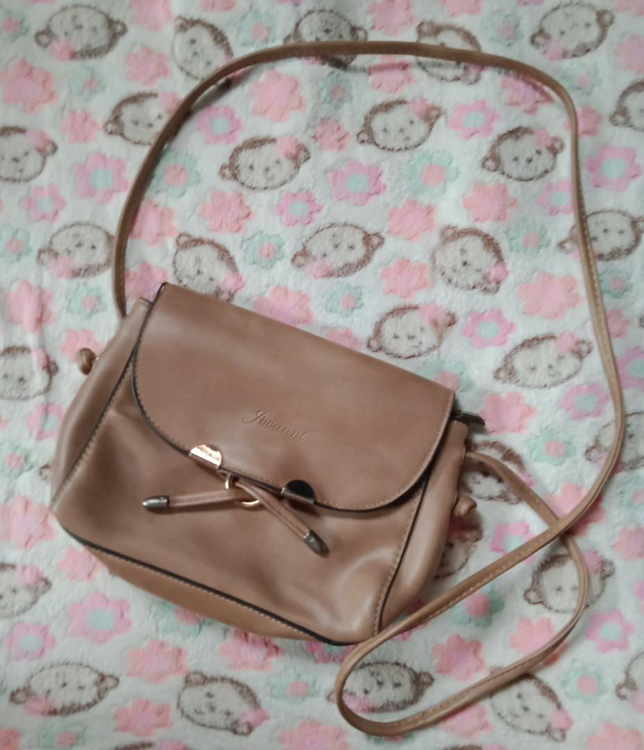 Jovanni sling bag Women s Fashion Bags Wallets Cross body Bags on Carousell