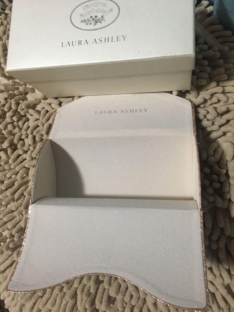 Laura Ashley Eyeglass/Sunglasses Case, Women's Fashion, Watches & Accessories, Sunglasses