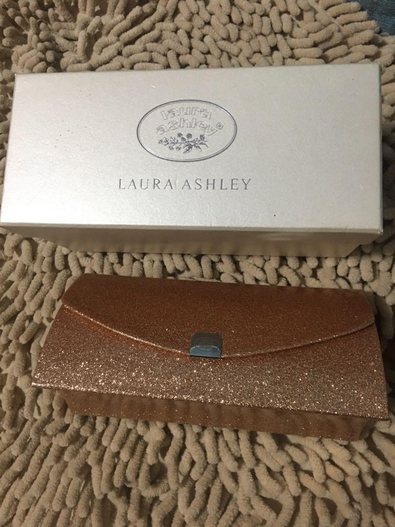 Laura Ashley Eyeglass/Sunglasses Case, Women's Fashion, Watches & Accessories, Sunglasses
