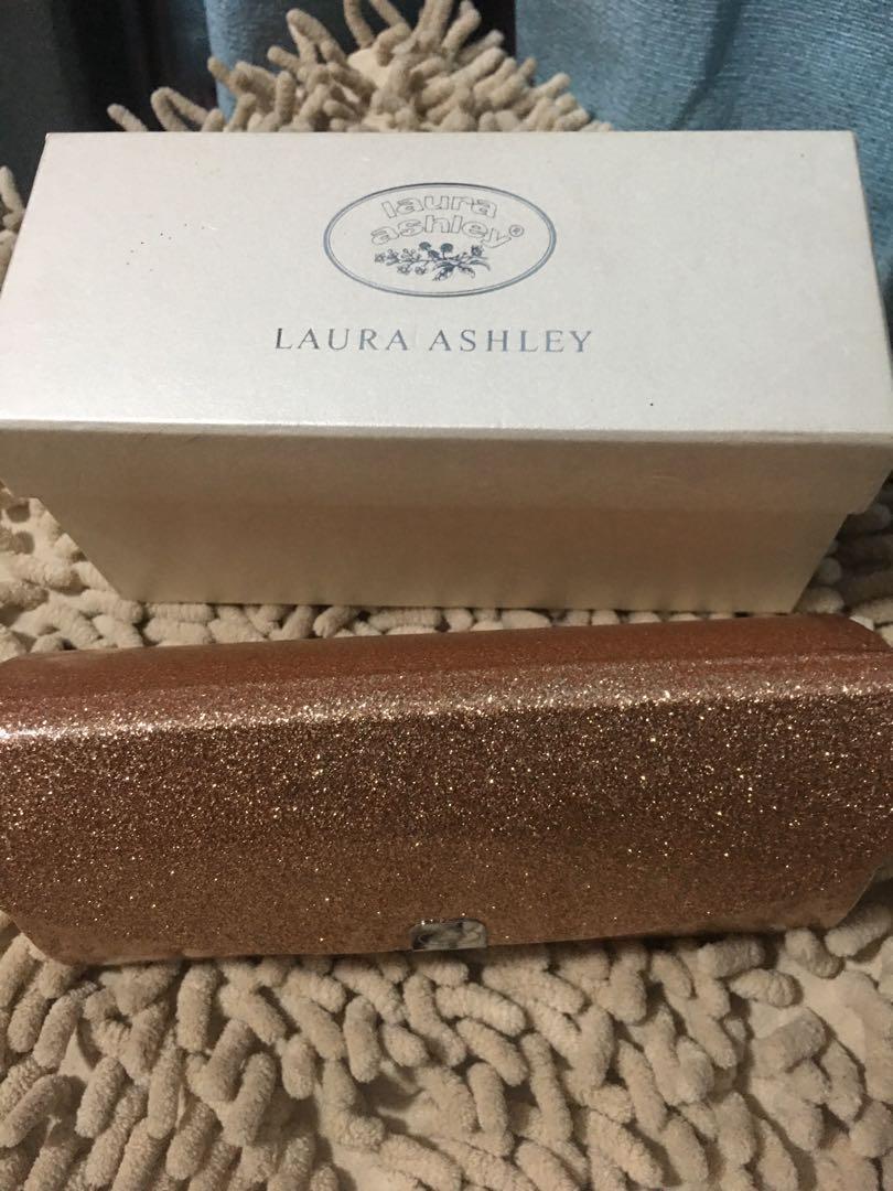 Laura Ashley Eyeglass/Sunglasses Case, Women's Fashion, Watches & Accessories, Sunglasses