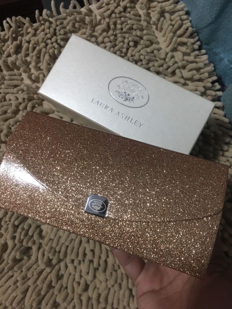 Laura Ashley Eyeglass/Sunglasses Case, Women's Fashion, Watches & Accessories, Sunglasses