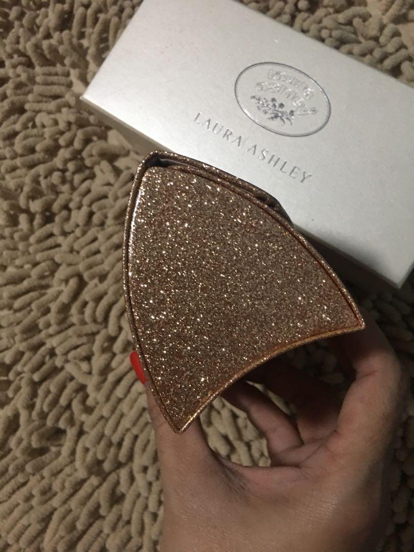 Laura Ashley Eyeglass/Sunglasses Case, Women's Fashion, Watches & Accessories, Sunglasses