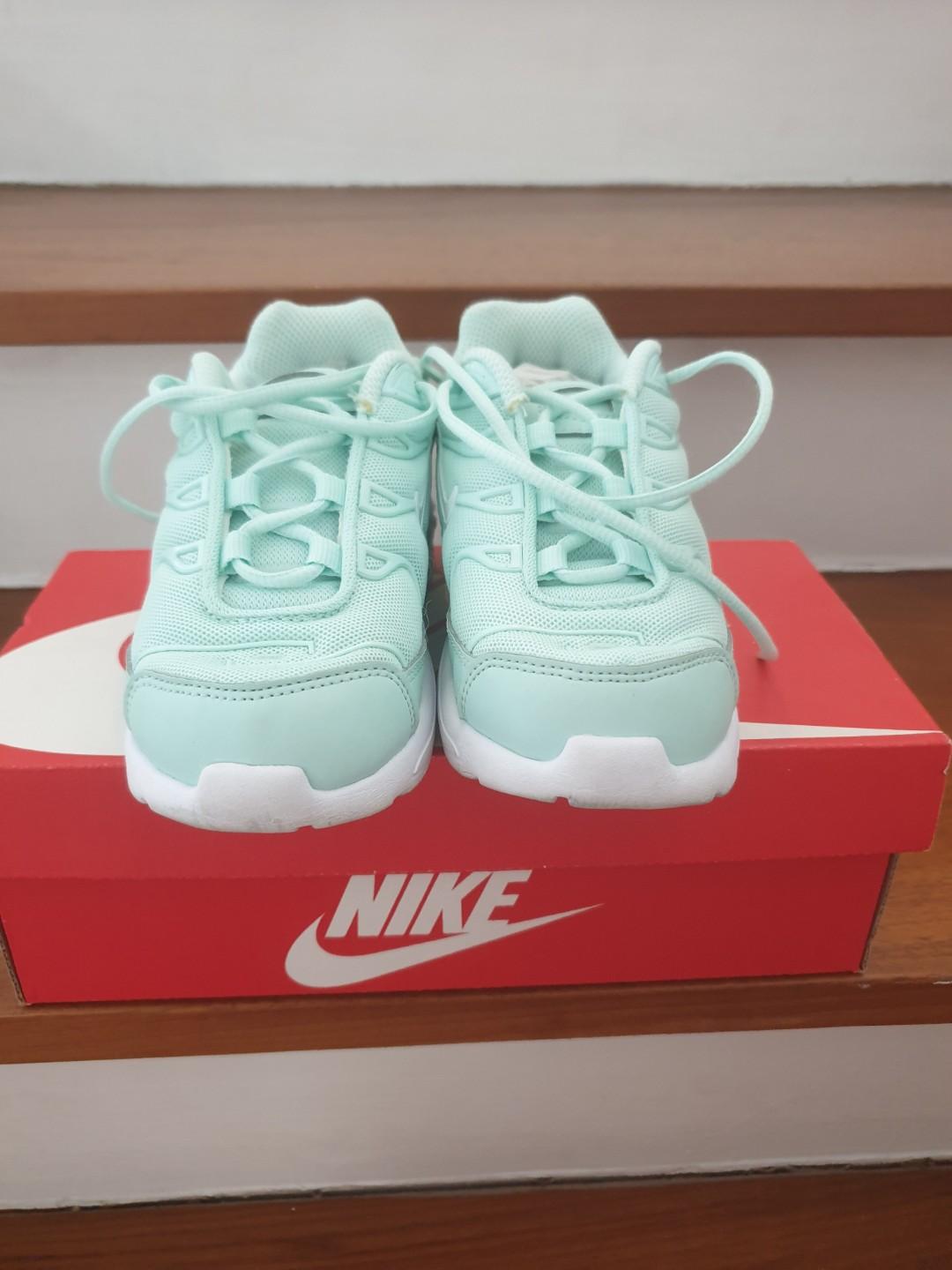 little air max plus