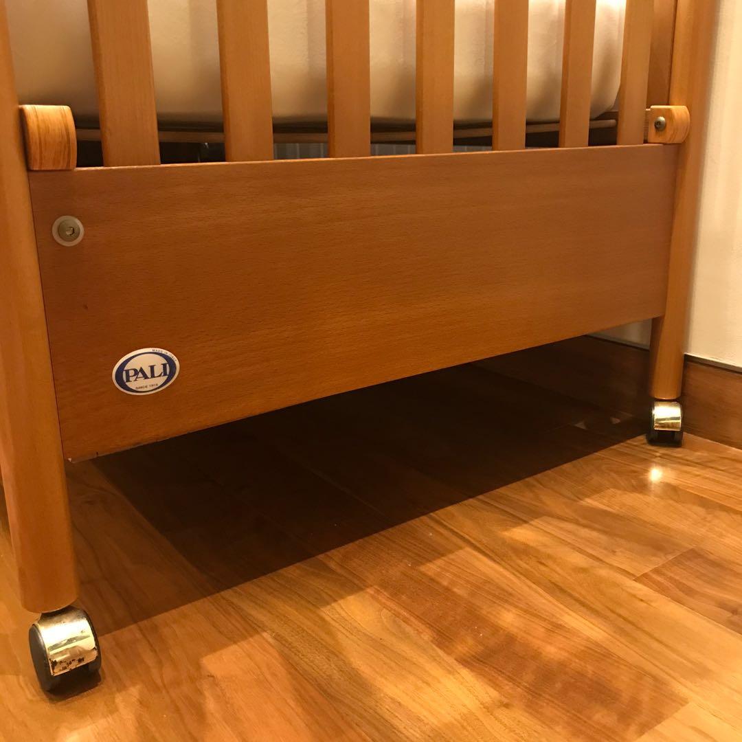 pali crib with drawer underneath