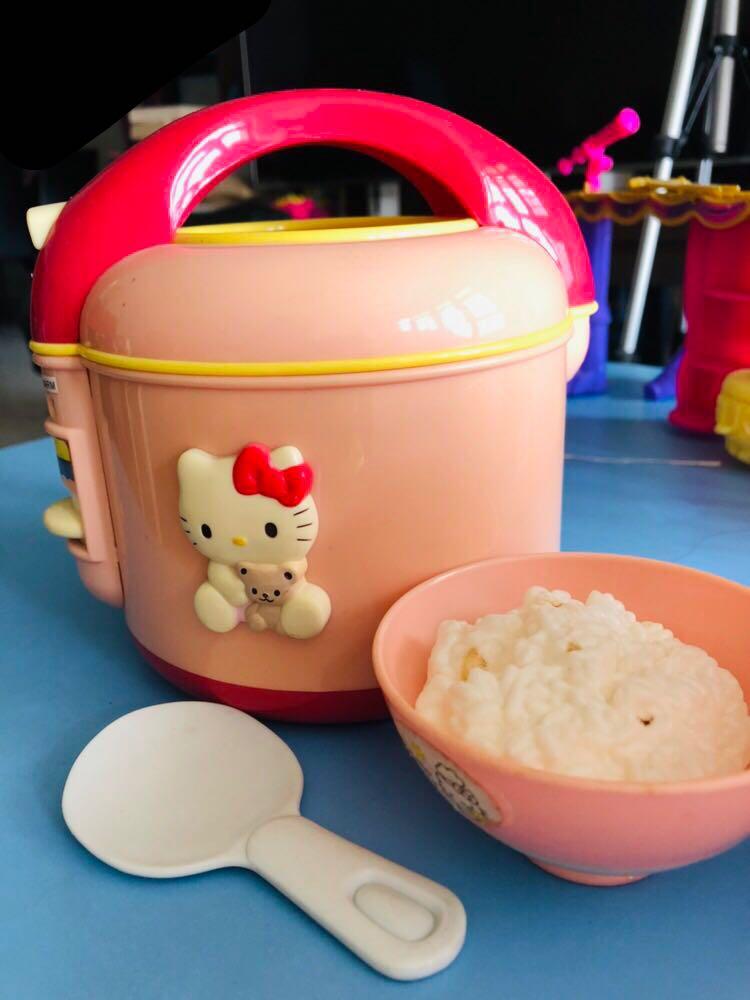 hello kitty rice cooker toy