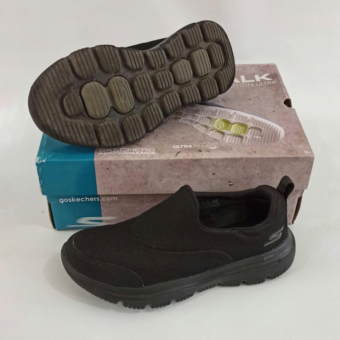 Skechers GoWalk Evolution Ultra Original Preloved Men s Fashion