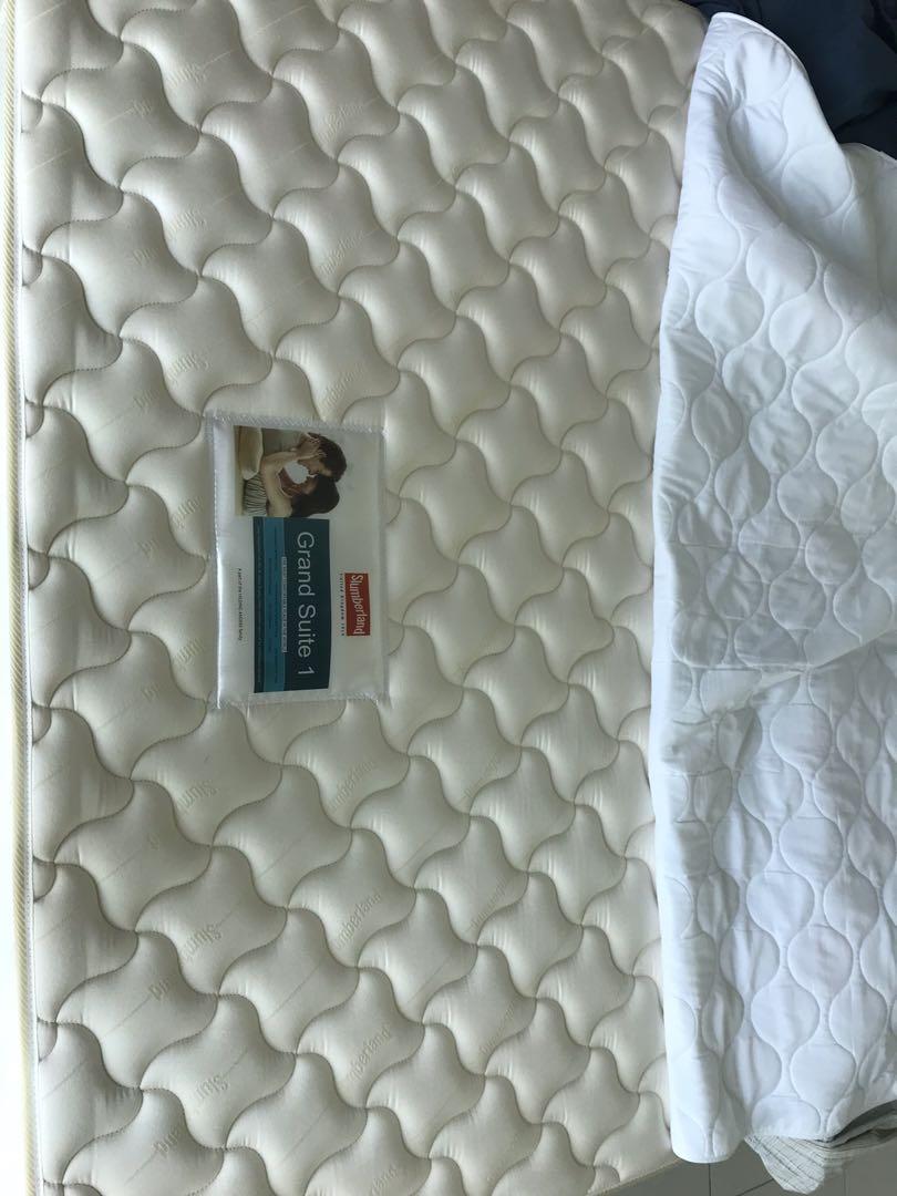 Slumberland grand suite mattress (queen), Furniture & Home Living
