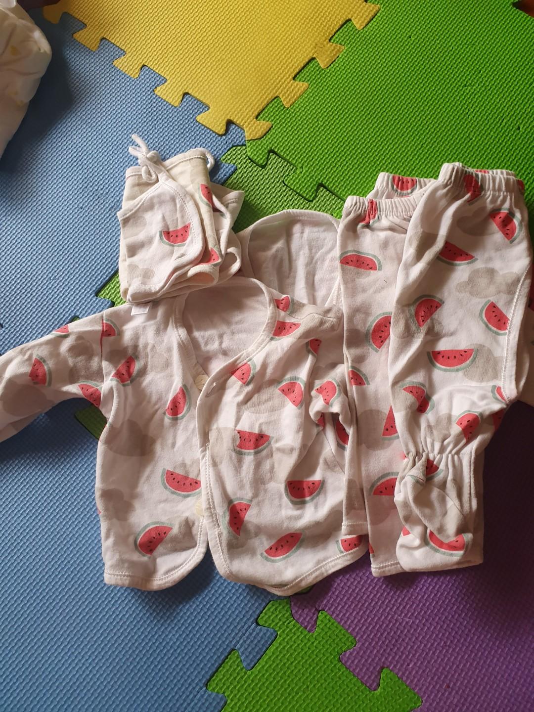 Watermelon Newborn Set (Category: Other Baby Bathing & Changing Needs) located in Muntinlupa City. Submitted by janine_roxanne (Listing ID 272773208, Image 1). Description: .
