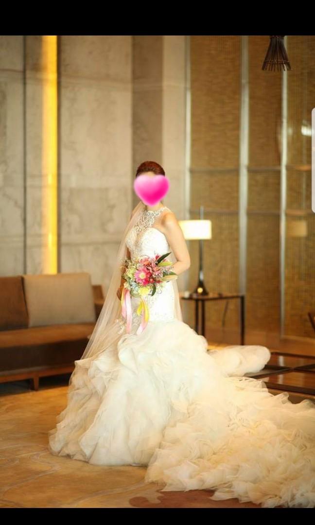 Wedding Gown (Category: Evening dresses & gowns) located in Cainta. Submitted by jgbags (Listing ID 272881028, Image 3). Description: Wedding gown bought for 60,000 PHP Long trail can be folded into a shorter gown for reception. Fits size 2-4 or small frames.
