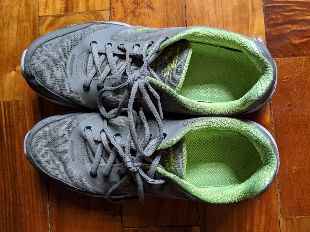 world balance mens running shoes