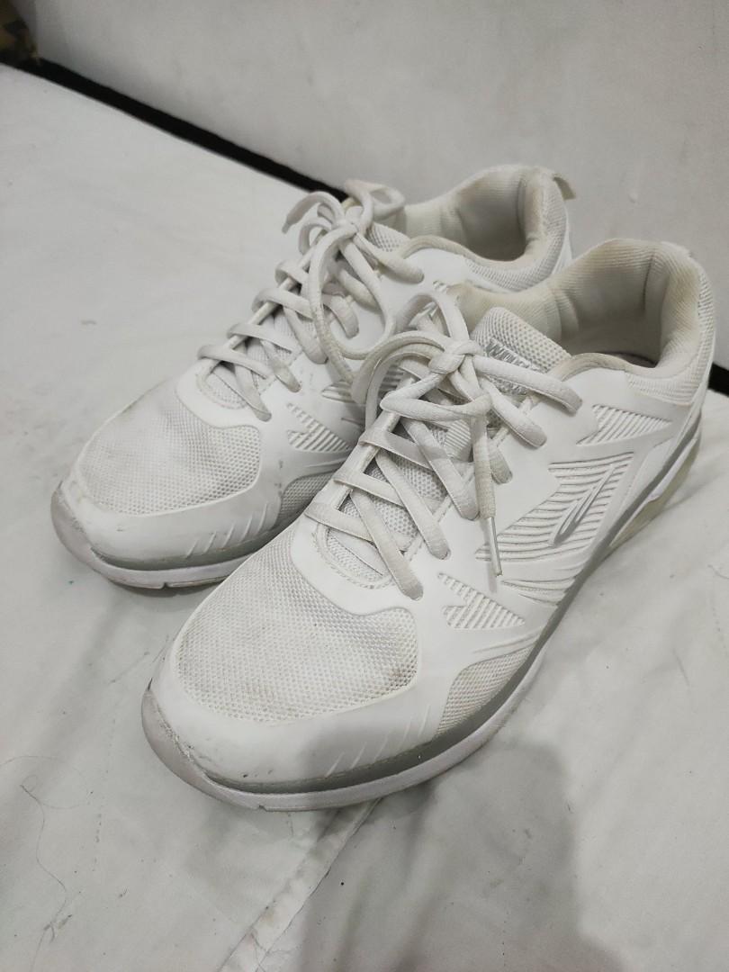 world balance ladies shoes