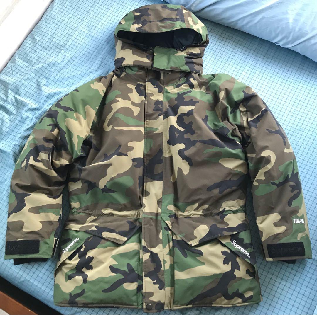 95%NEW》Supreme Camo 700-Fill Down Parka, 男裝, 外套及戶外衣服