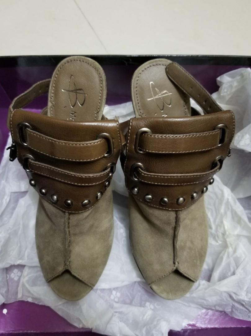 b makowsky suede boots