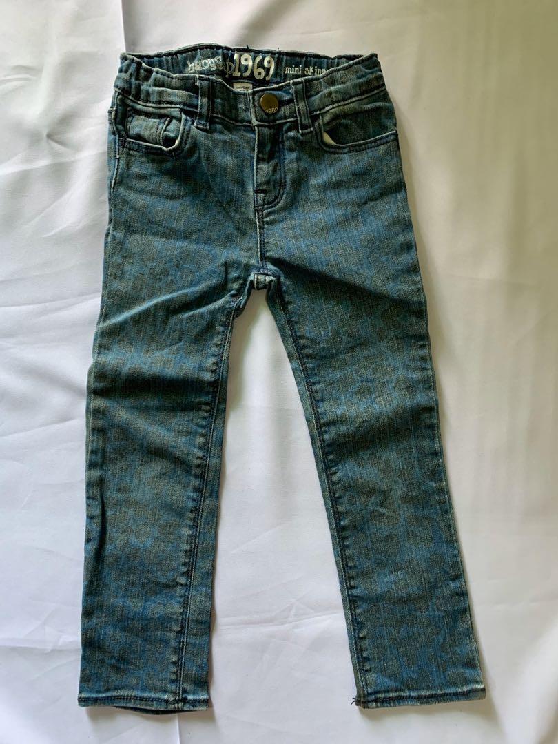 Baby Gap Skinny Jeans (Category: Babies & Kids Fashion) located in Cebu City. Submitted by xeniago (Listing ID 272949266, Image 1). Description: Excellent used condition.