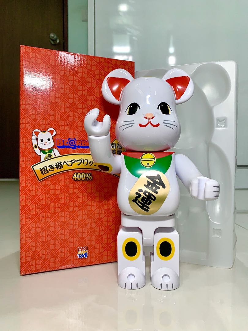 bearbrick lucky cat