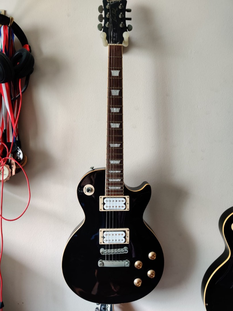 Epiphone Les Paul w/ Seymour Duncan Pickups, Hobbies & Toys