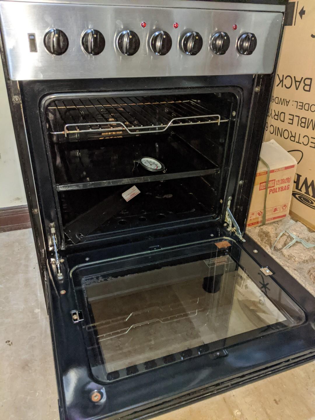 La Germania Gas Range FS6031 60XT, Furniture & Home Living, Kitchenware