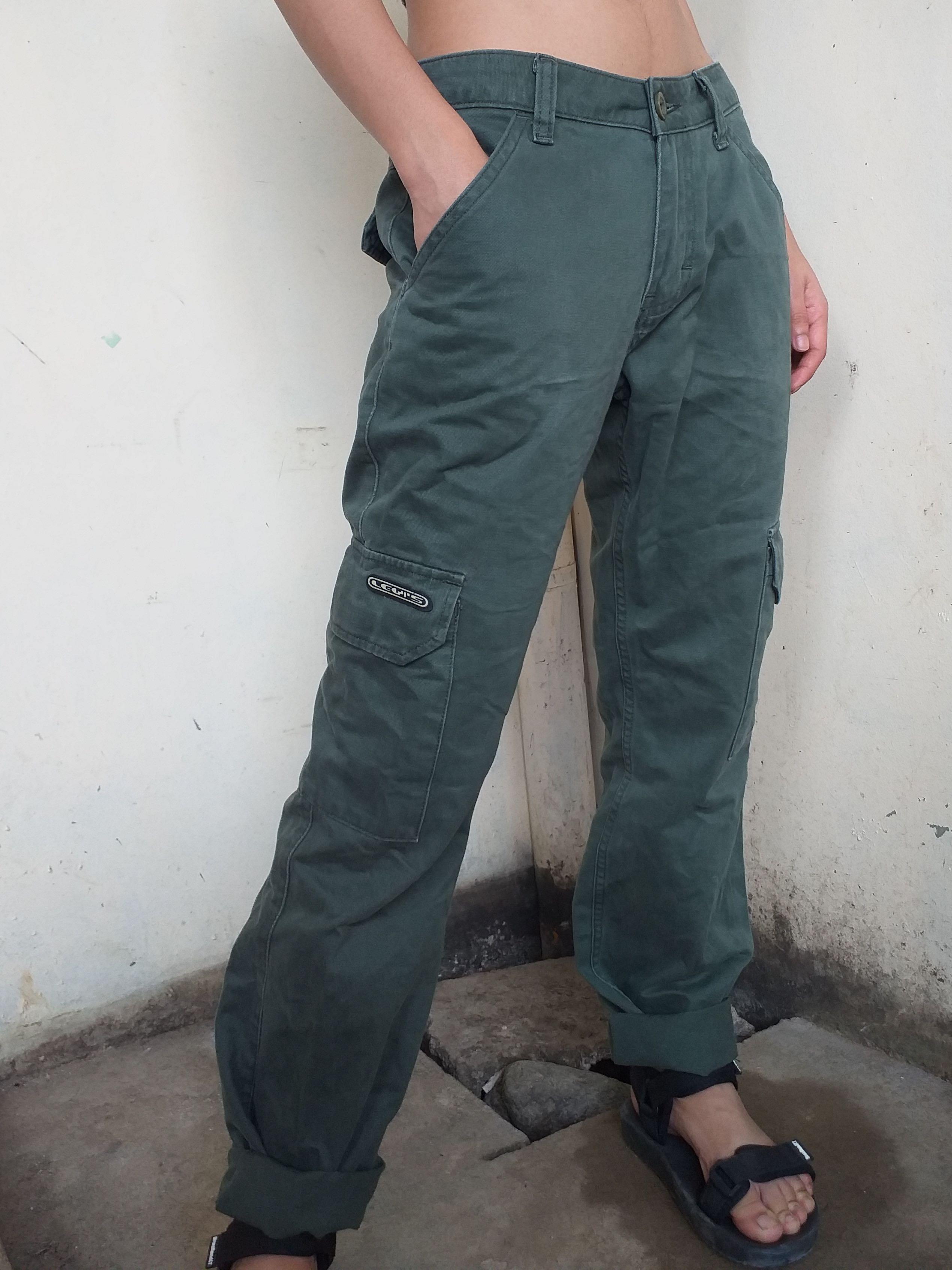 levis cargo trousers