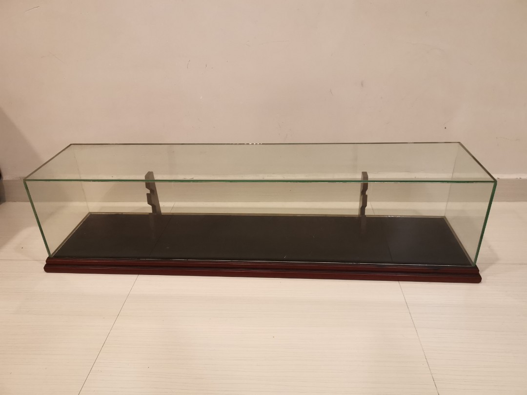 Sword glass display case new arrivals