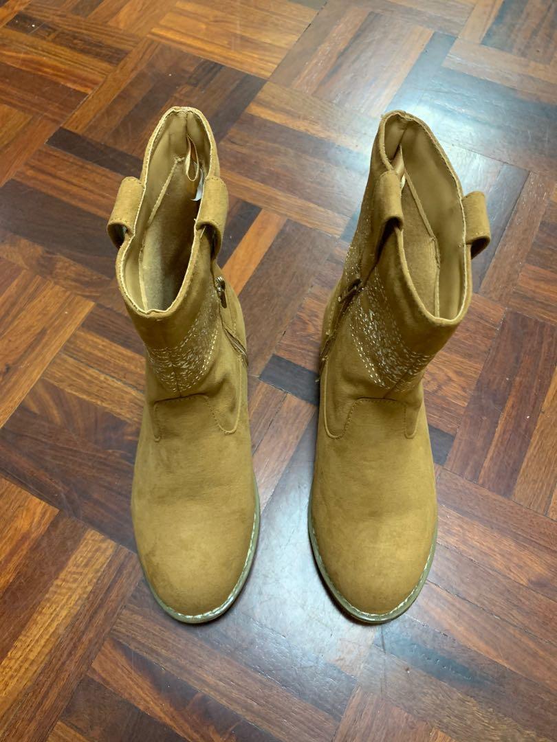 Old navy brown boots Clearance