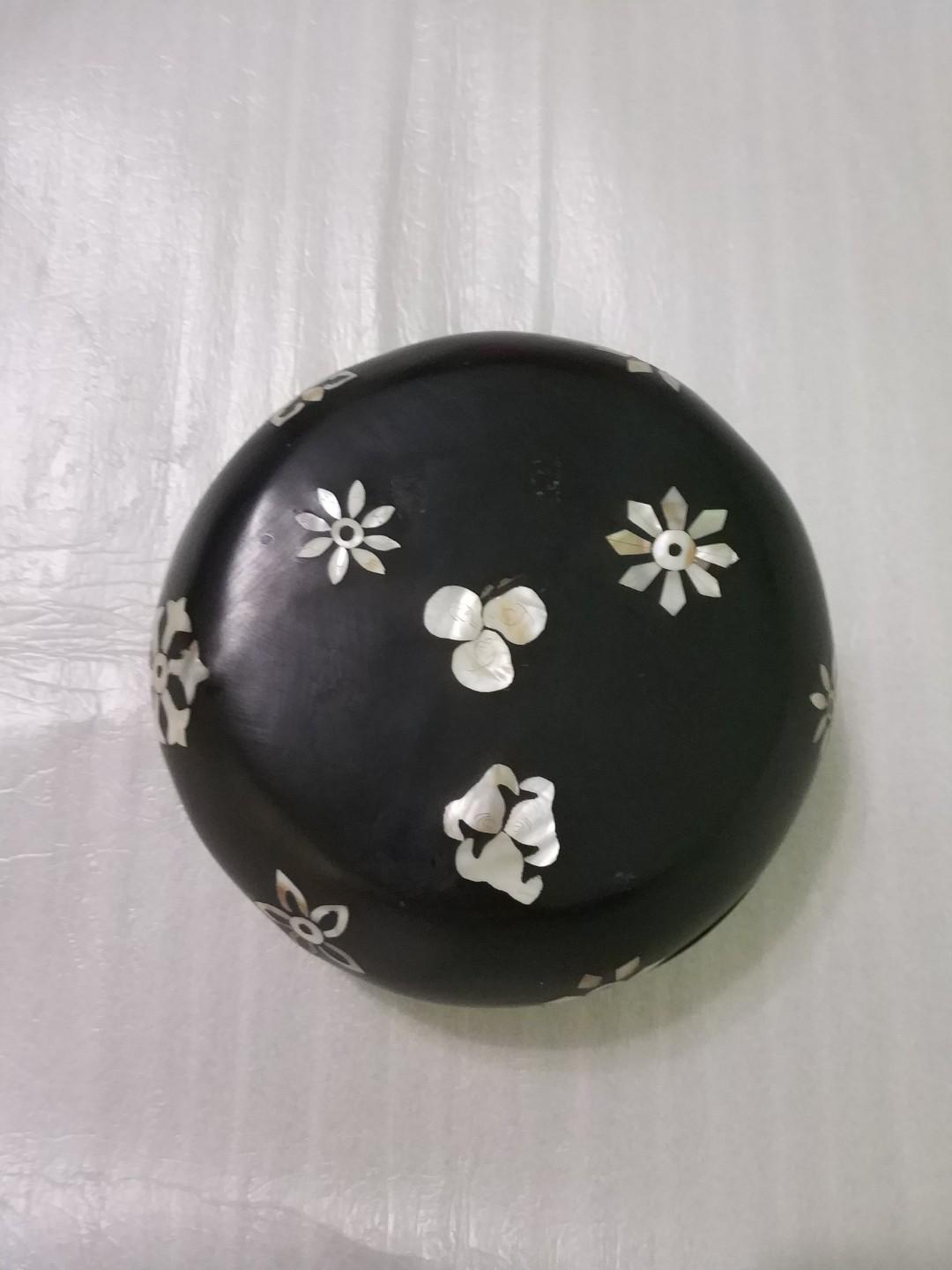 Old Vintage Collection Beautiful Classic Jewelry Box With Mother Of Pearls Decoration Vintage Collectibles Vintage Collectibles On Carousell