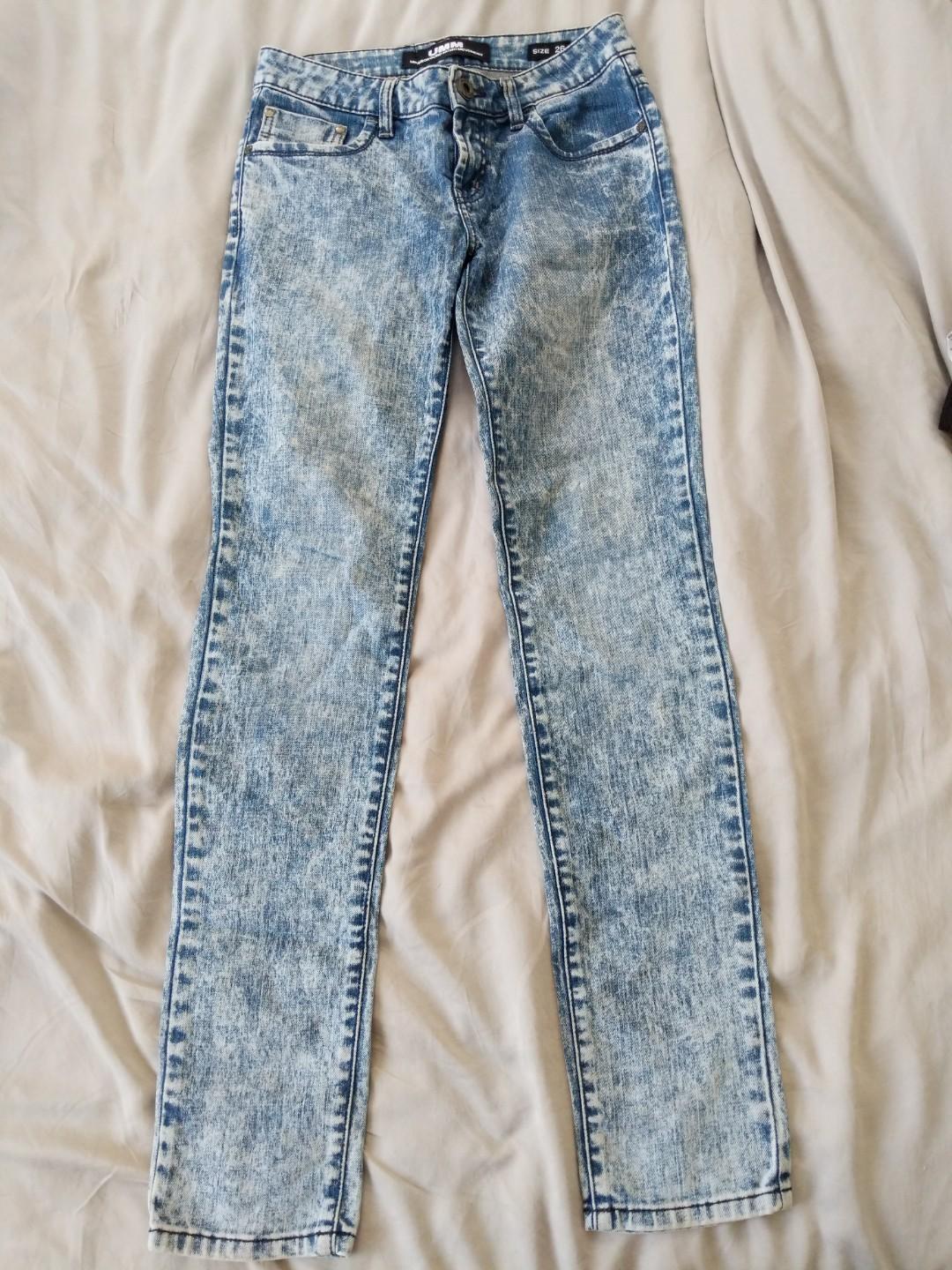 umm jeans price